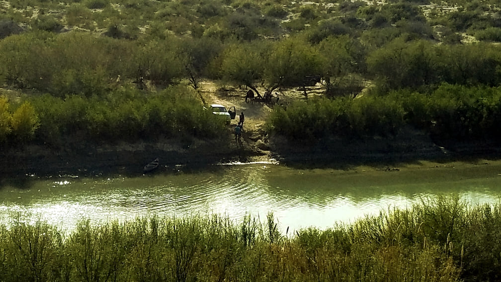 Getting Ready to Cross Rio Grande to USA - National Park During Government Shutdown