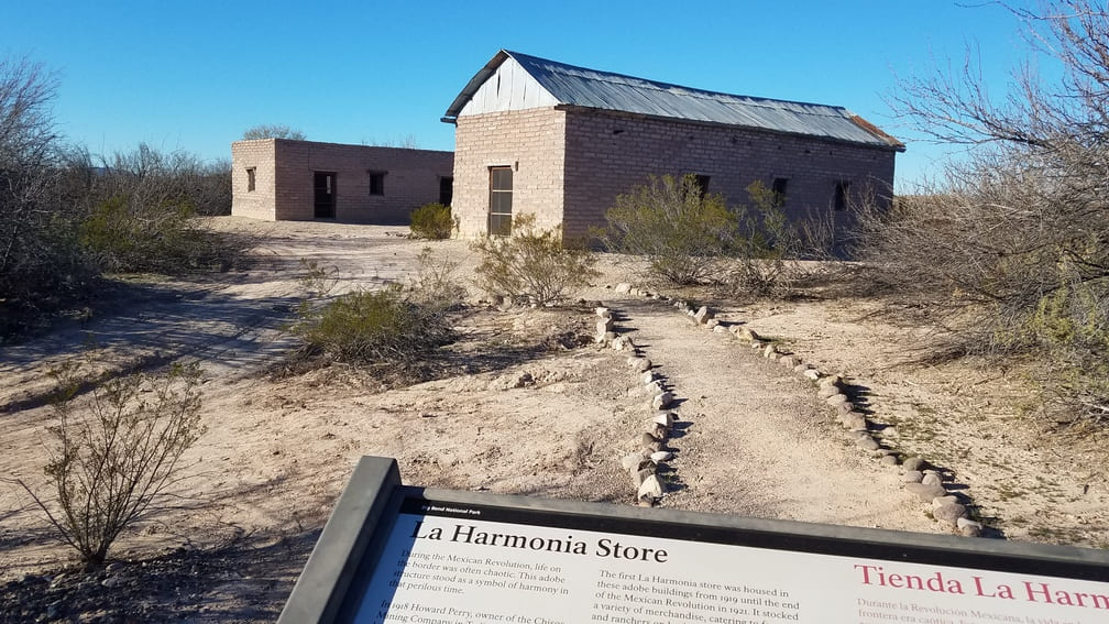 La Harmonia Store 2 - Big Bend During Government Shutdown