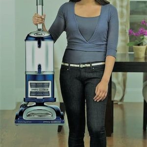 Shark Navigator Delux Lift Away 3