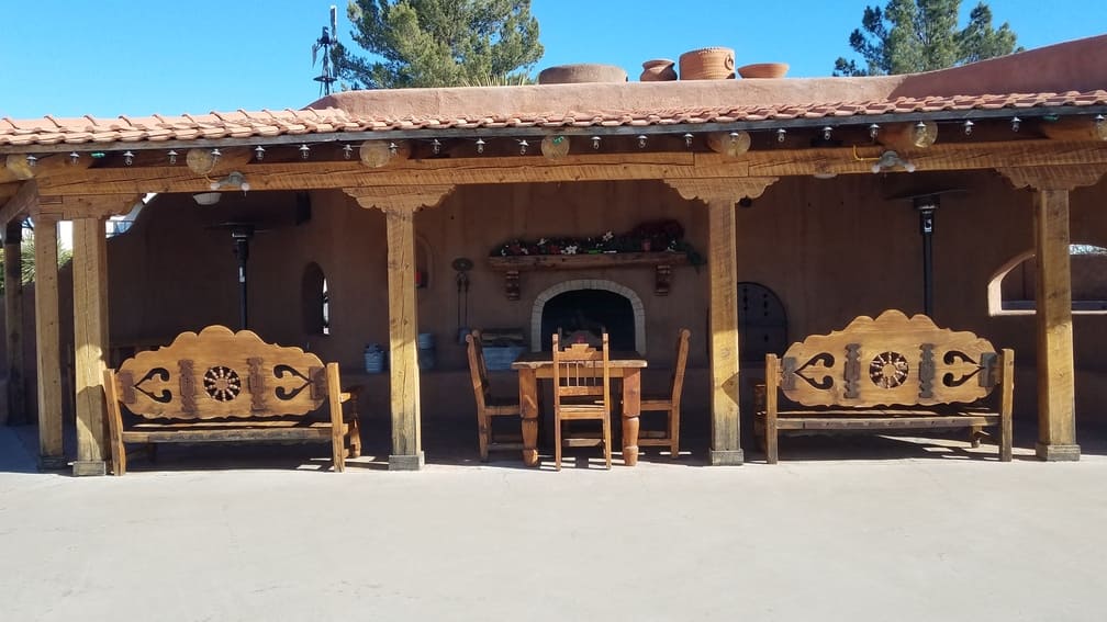 Covered Patio and Fire Place at Marathon Motel and RV Park